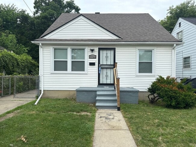 Primary Photo - Beautiful 3-Bedroom Home – We Welcome Sect...