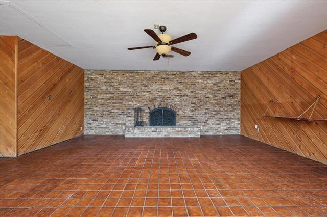 Building Photo - 2915 Touraine Dr