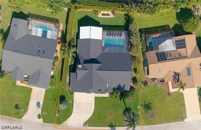 Building Photo - 2307 Queens Way