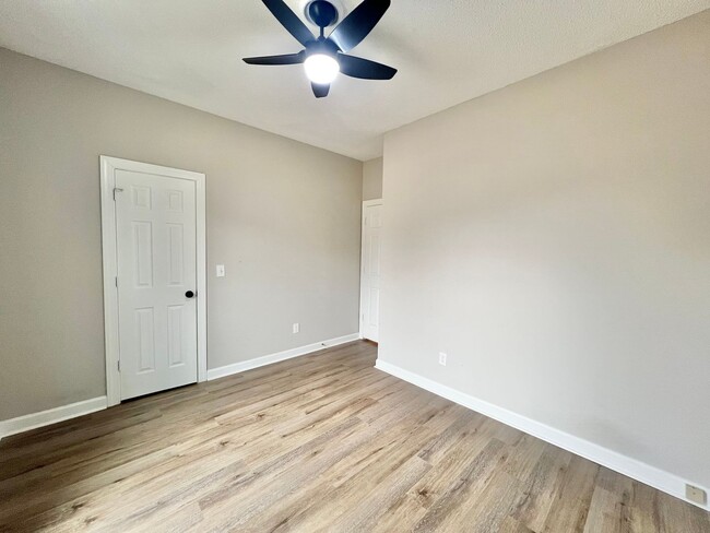 Building Photo - Newly Remodeled 3BD, 2BA Clayton Home on a...