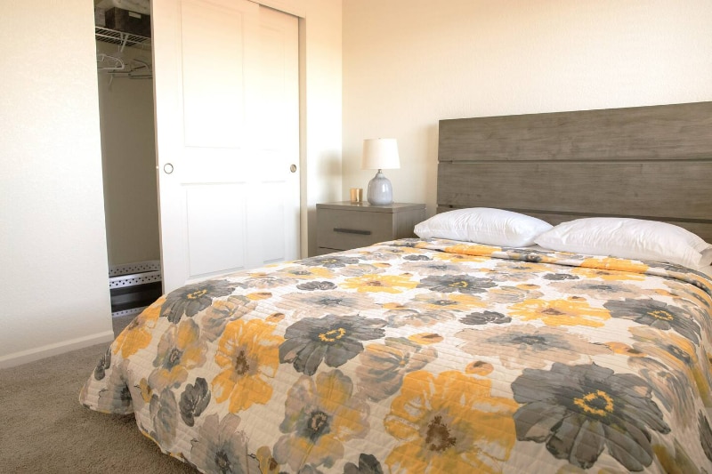 Building Photo - 6253 N Liverpool St