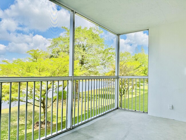 Building Photo - 3080 N Course Dr
