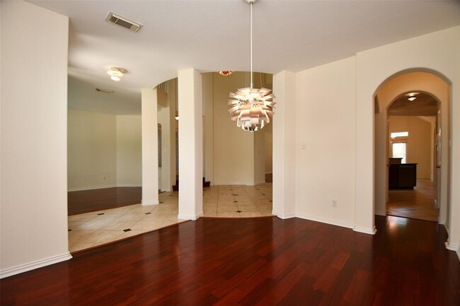 Building Photo - 13801 Rose Bay Ct