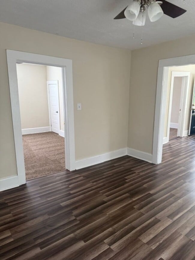 Building Photo - 2 Bedroom, 1 Bath House (COMING SOON)