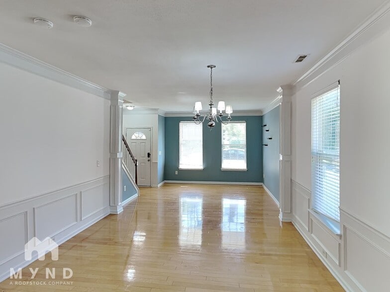 Building Photo - 15119 Oldcorn Ln