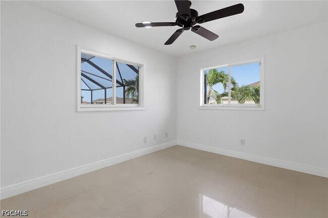 Building Photo - 3016 NW 6th Pl