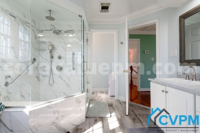 Building Photo - 1009 Howard Grove Ct