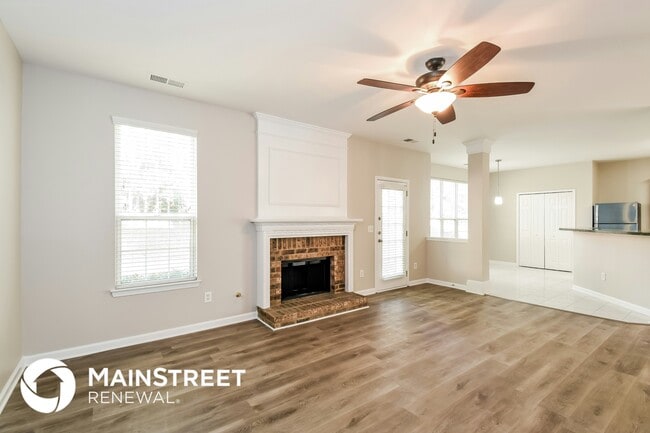 Building Photo - 549 Cascade Hills Ct SW