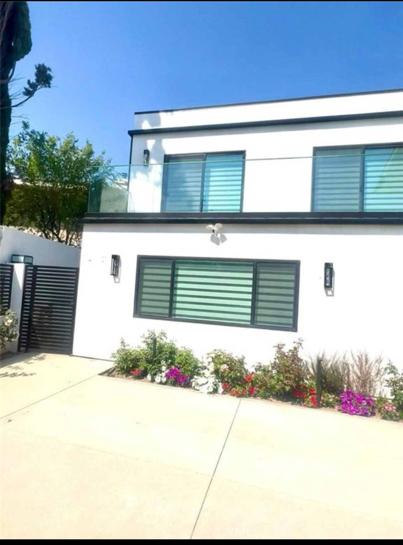 Building Photo - 24237 Hatteras St