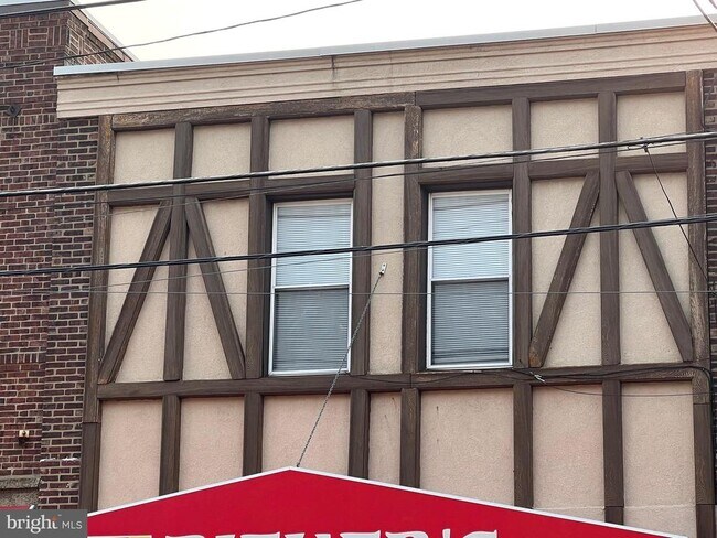 Building Photo - 7979 Oxford Ave