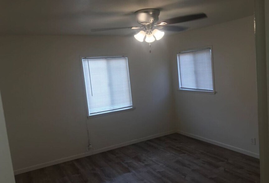 Building Photo - 3475 Carmona Ave