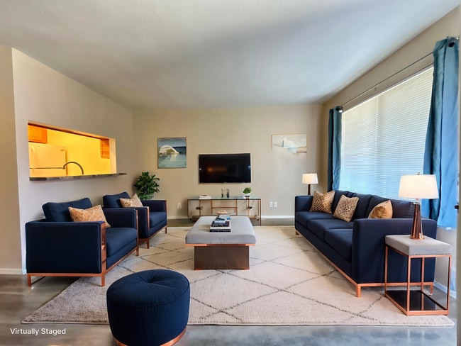 Building Photo - BEAUTIFUL CONDOMINIUM IN GATED COMMUNITY