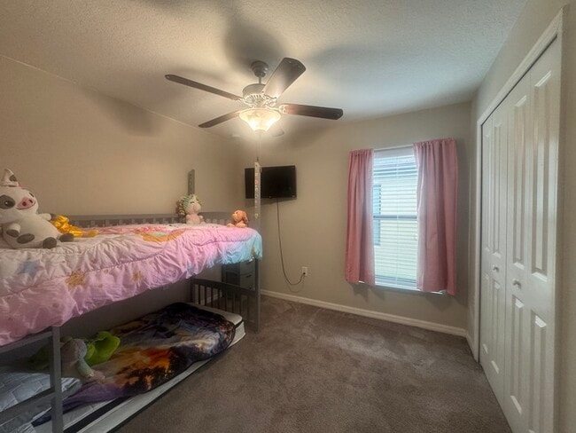 Building Photo - Beautifully Designed 4 Bedroom, 2 Bath Home
