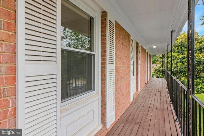 Building Photo - 7915 Journey Ln