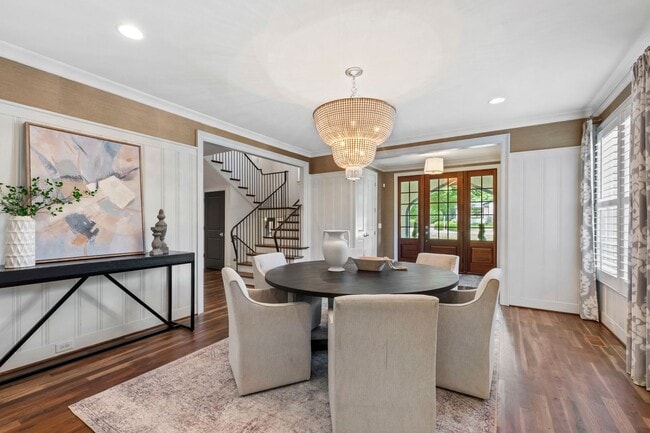 Building Photo - Custom Built 4BD, 4BA Home with Bonus Room...