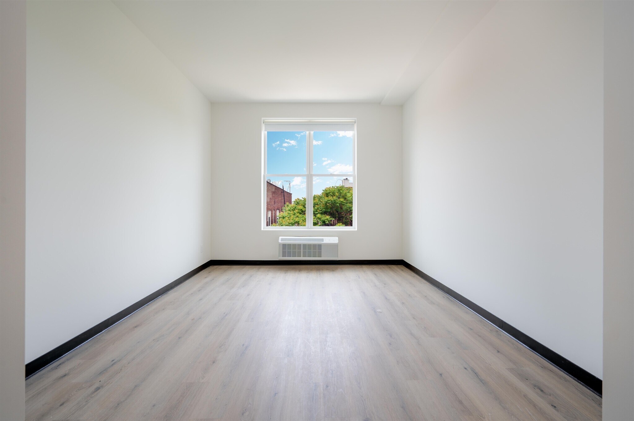 Building Photo - 857 Bergen Ave