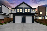 Building Photo - 8601 Amadwe St