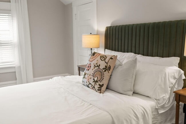 Building Photo - 503 S 3rd St