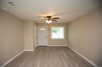 Building Photo - 2310 Blackwood Rd