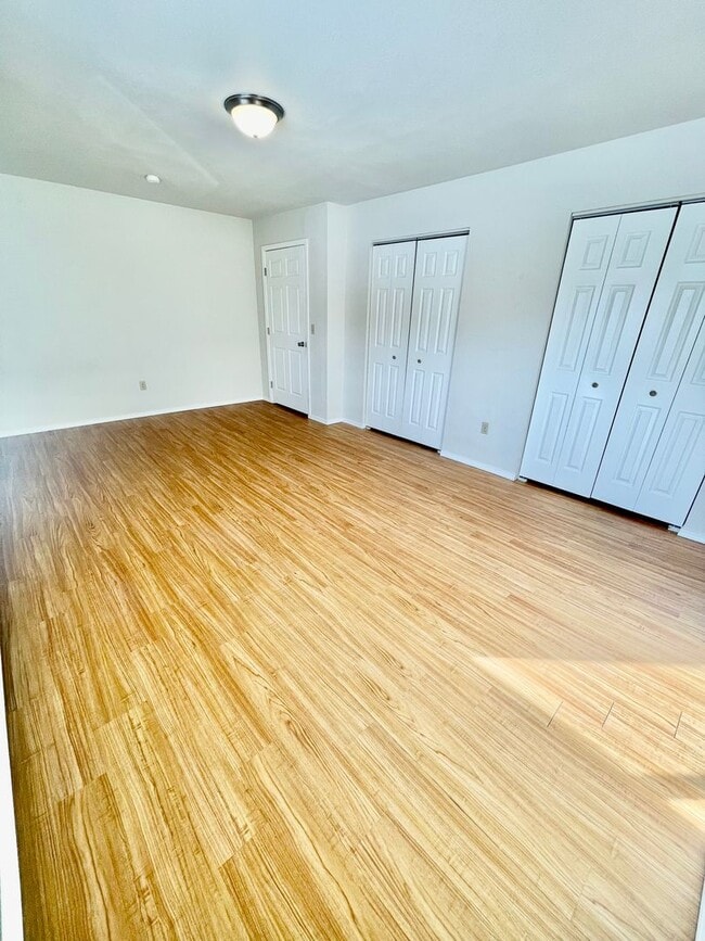 Building Photo - 3 Bd Home for Rent in Fairbanks!