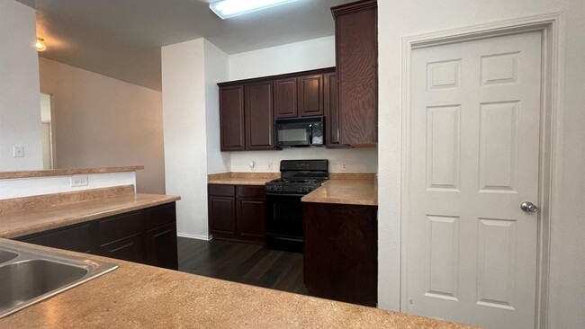 Building Photo - 5112 Bald Cypress Ln