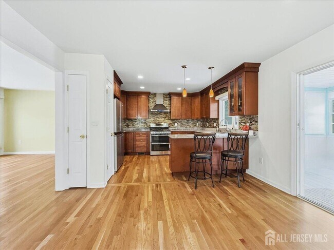 Building Photo - 37 Jersey Ave