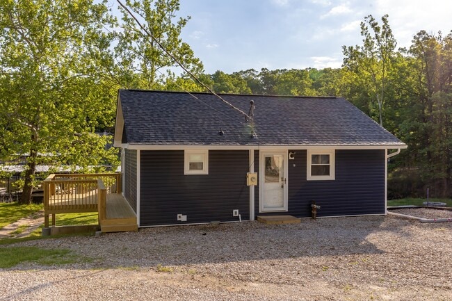 Building Photo - 70 Water Oak Ln