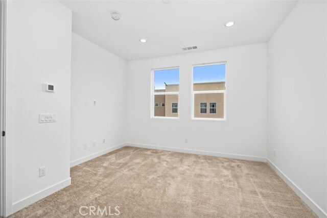 Building Photo - 1637 W Lincoln Ave