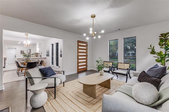 Building Photo - 5848 Kenwood Ave