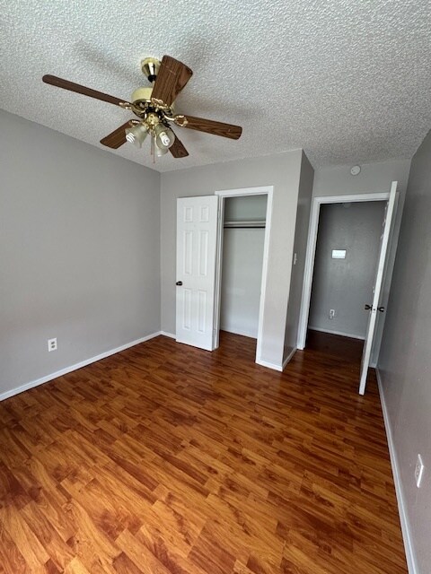 Building Photo - 1008 SW 61st St