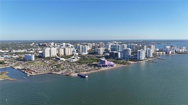 Building Photo - 750 N Tamiami Trl