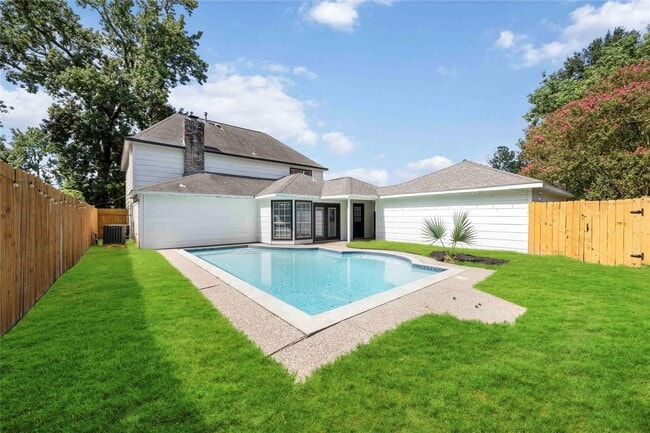 Building Photo - 5511 Green Timbers Dr