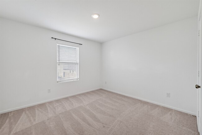 Building Photo - 3039 Ash Ray Dr