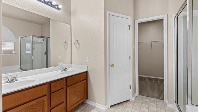 Building Photo - Wynwood of Westcreek