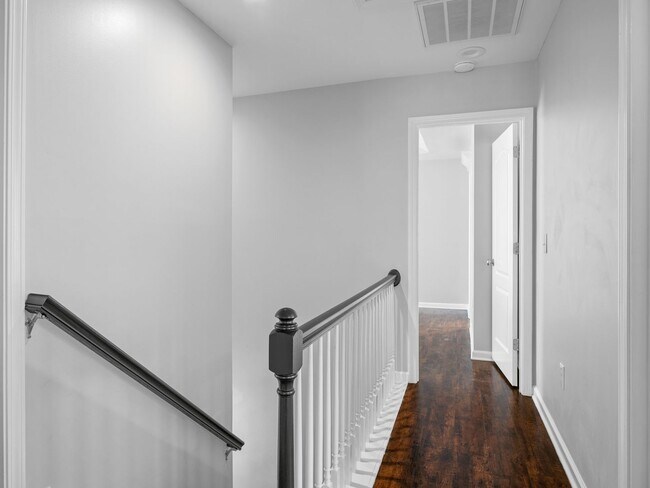 Building Photo - Charming 3BR 2-1/2 Bath in Spartanburg – S...
