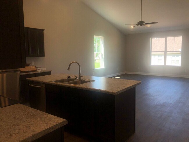 Building Photo - Discover the Ultimate in Modern Living!