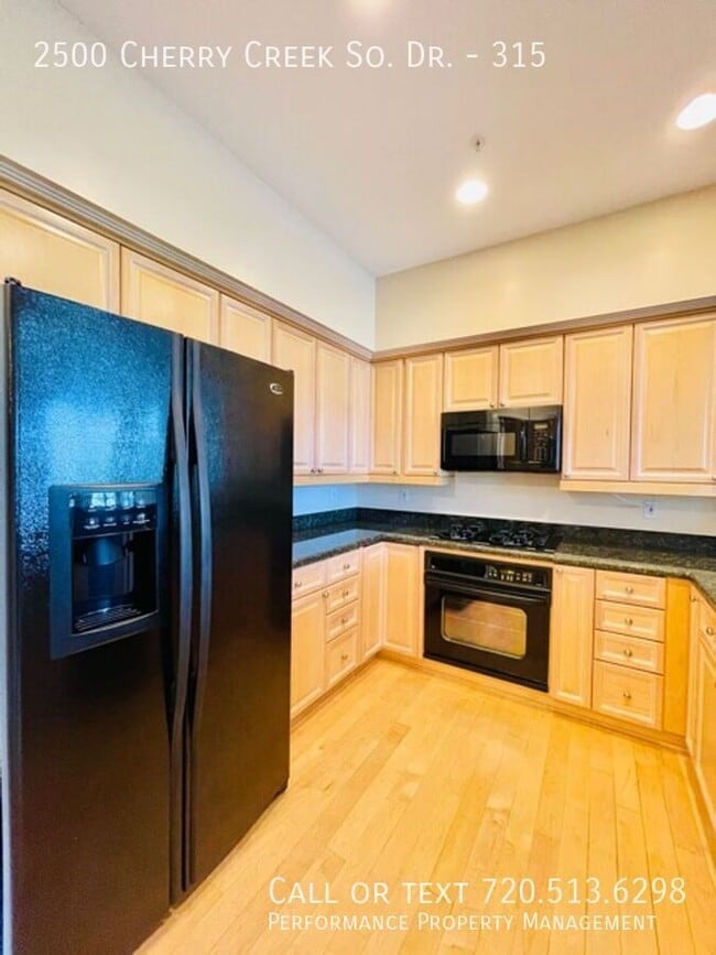 Building Photo - 2500 E Cherry Creek S Dr