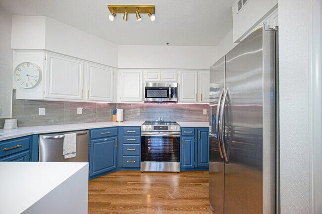 Building Photo - 3308 Parliament Cove