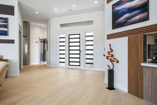 Building Photo - 9233 Canyon Mesa Dr