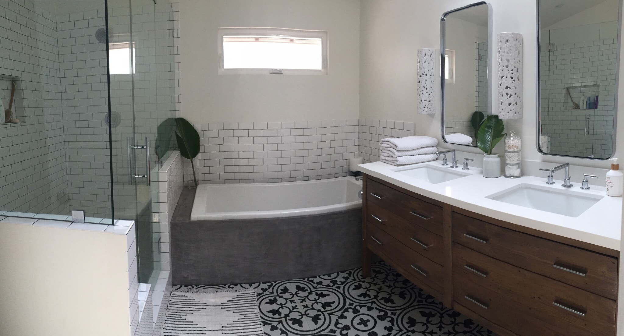 Building Photo - 2009 Warfield Ave