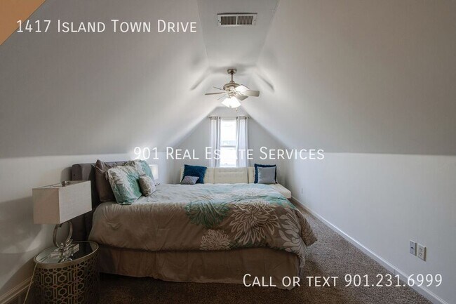 Building Photo - 1417 Island Town Dr