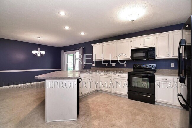 Building Photo - 4625 Oak Pointe Dr