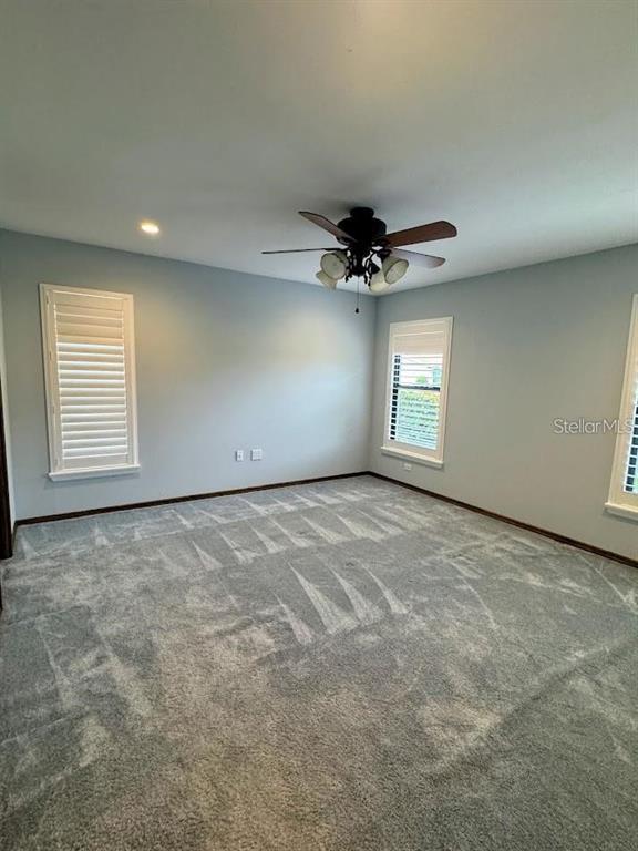 Building Photo - 5033 Vivienda Way