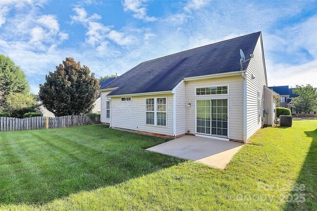 Building Photo - 10009 Barbee Dr