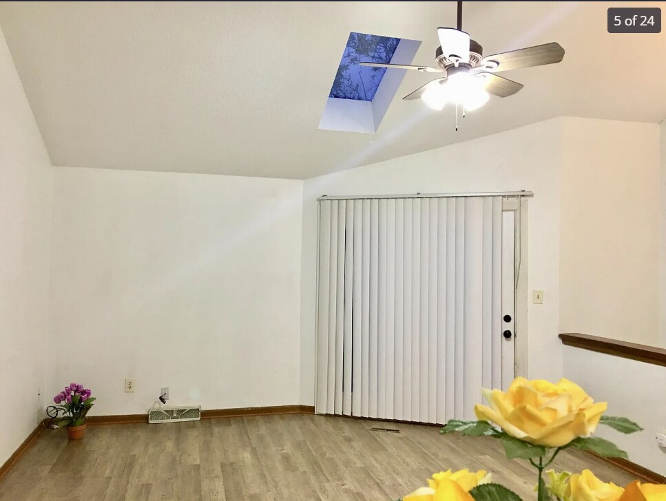 Building Photo - 477 Foxfire Dr