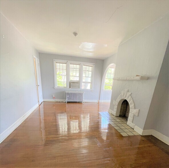 Building Photo - 6532 Wilkins Ave