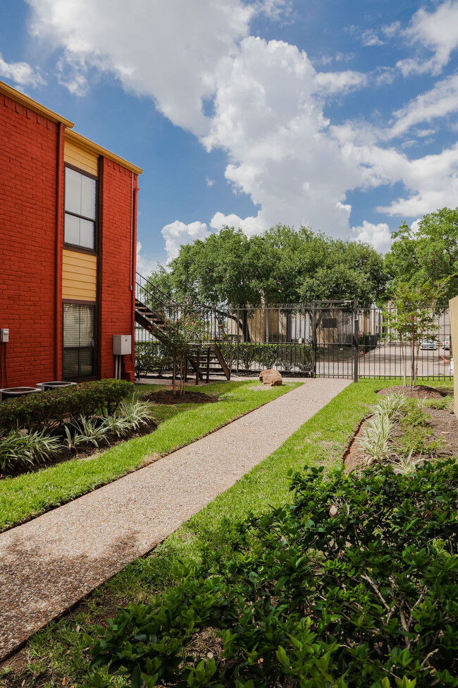 Building Photo - Casa Del Sol Apartments