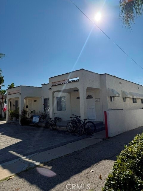 Building Photo - 1358 E Harvard St