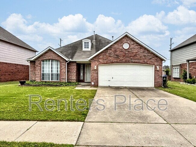 Primary Photo - 3819 W Galveston Pl S