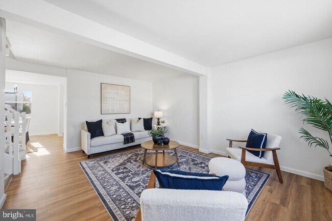 Building Photo - 6909 Doublebrand Ct